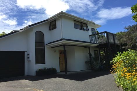 Photo of property in 1/3 Fayette Place, Te Atatu South, Auckland, 0610