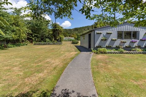 Photo of property in 725 Taylorville Road, Taylorville, Greymouth, 7805