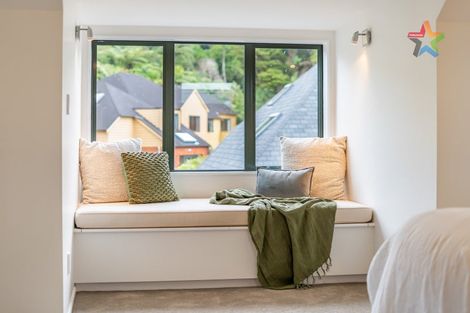 Photo of property in 8 Futuna Close, Karori, Wellington, 6012