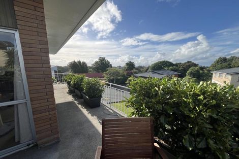 Photo of property in 5 Fairfax Terrace, Frankleigh Park, New Plymouth, 4310