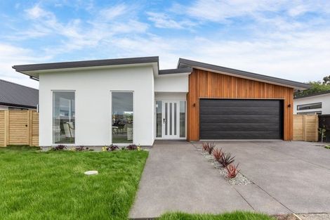 Photo of property in 23 Irvines Track, Halswell, Christchurch, 8025