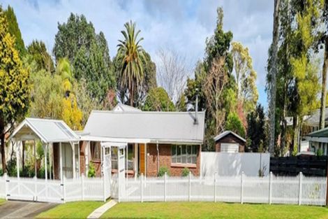 Photo of property in 32 Scenic Drive, Hillpark, Auckland, 2102