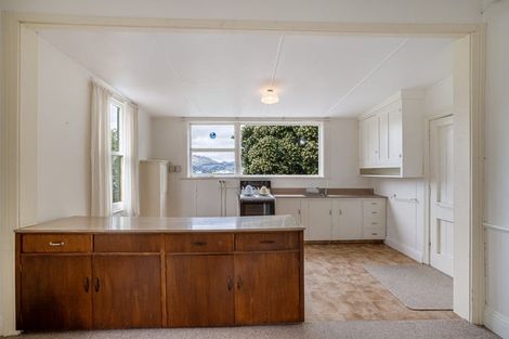 Photo of property in 21 Exeter Street, Lyttelton, 8082