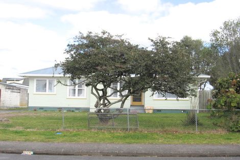 Photo of property in 2/21 Rollerson Street, Papakura, 2110
