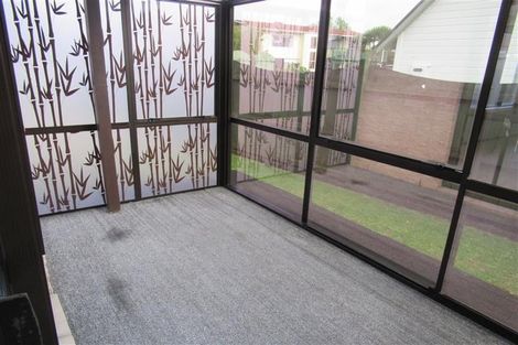 Photo of property in 1/24 Frank Evans Place, Henderson, Auckland, 0610