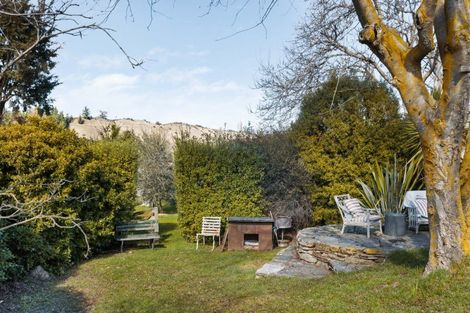 Photo of property in 4 Kingston Street, Albert Town, Wanaka, 9305