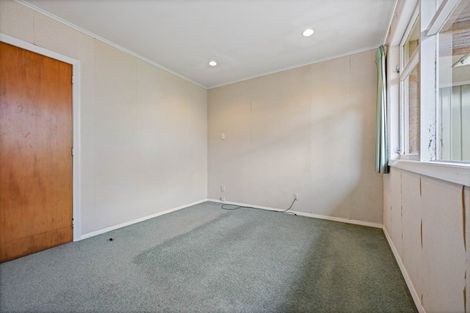 Photo of property in 56 Pulham Crescent, Queenwood, Hamilton, 3210