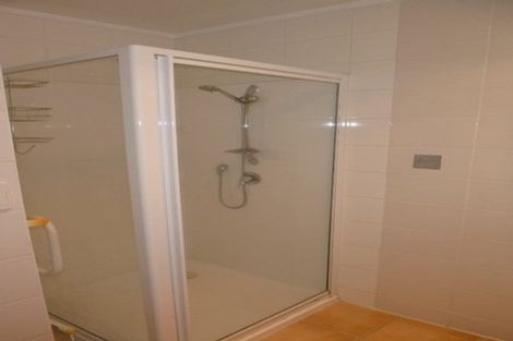 Photo of property in 66 Reynella Drive, Massey, Auckland, 0614