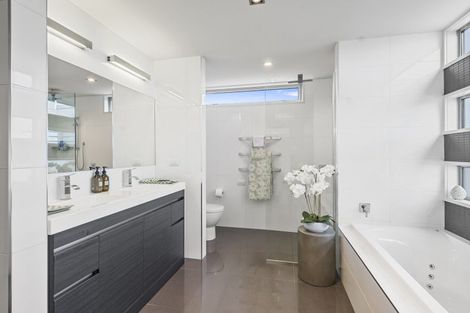 Photo of property in 731 Highgate, Maori Hill, Dunedin, 9010