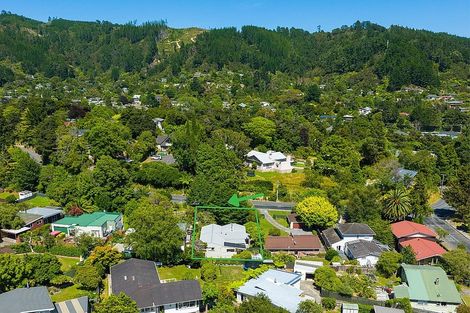 Photo of property in 73 Blue Mountains Road, Pinehaven, Upper Hutt, 5019