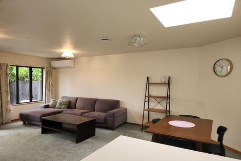 Photo of property in 2/15 Suva Street, Upper Riccarton, Christchurch, 8041