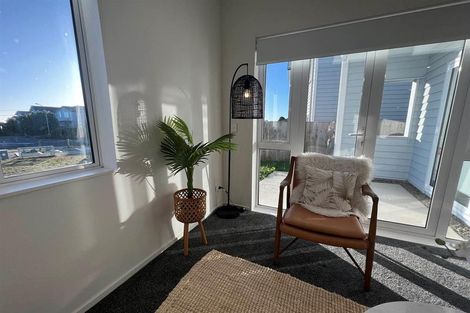 Photo of property in 2 Warbler Crescent, Papakura, 2110