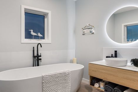 Photo of property in 225 Wheatstone Road, Wainui, Gisborne, 4073