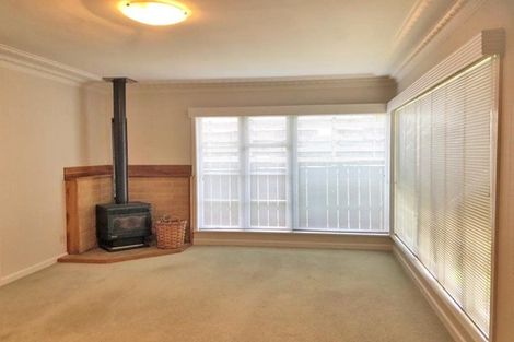 Photo of property in 60 Brandon Road, Glen Eden, Auckland, 0602