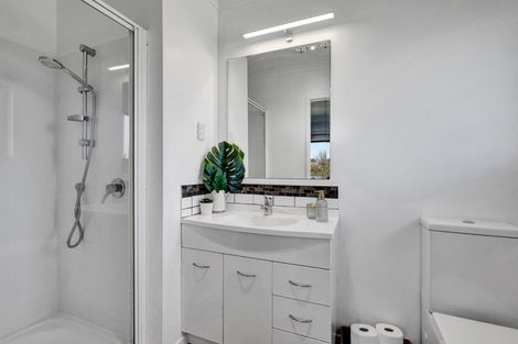 Photo of property in 28a Jules Crescent, Bell Block, New Plymouth, 4312