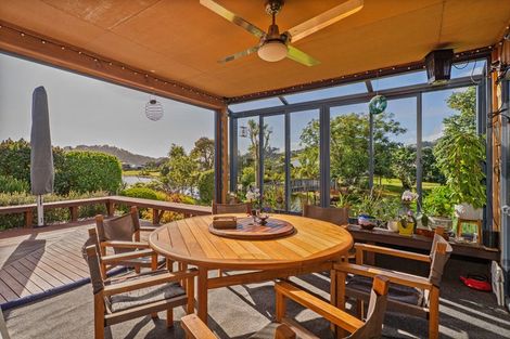 Photo of property in 15 Martin Place, Cooks Beach, Whitianga, 3591