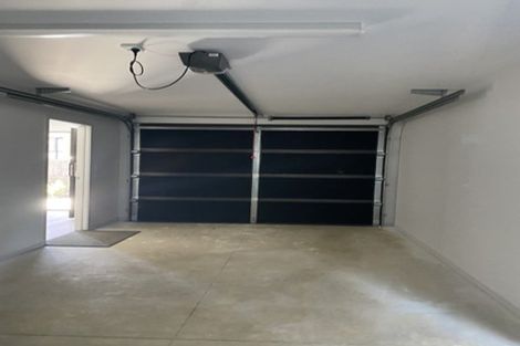 Photo of property in 32d Potter Avenue, Northcote, Auckland, 0627