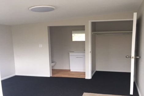 Photo of property in 8 Owens Terrace, Upper Riccarton, Christchurch, 8041