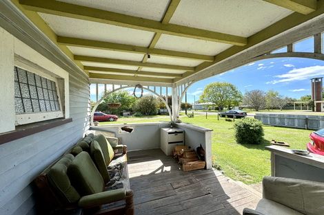 Photo of property in 25 Walter Street, Takapau, 4203