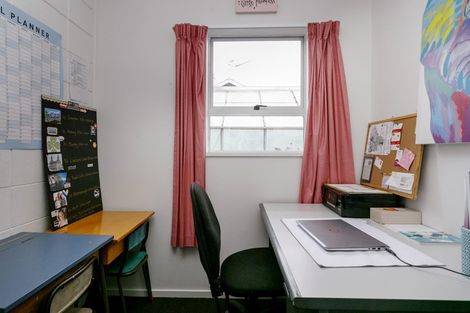 Photo of property in 1/4 Kereru Street, Two Mile Bay, Taupo, 3330