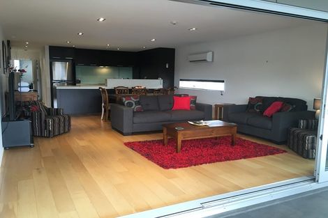 Photo of property in 10/30 London Quay, Picton, 7220