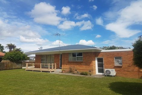 Photo of property in 4 Heather Place, Melville, Hamilton, 3206