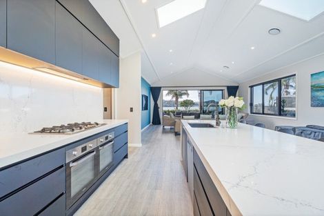 Photo of property in 126 Waterways Parade, Pauanui, Hikuai, 3579