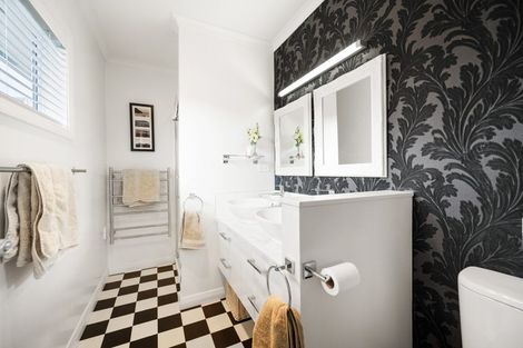 Photo of property in 71b Braid Road, St Andrews, Hamilton, 3200