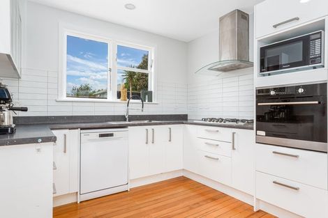 Photo of property in 16 Sasanof View, Ascot Park, Porirua, 5024