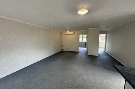 Photo of property in 17 Percival Road, Paraparaumu Beach, Paraparaumu, 5032