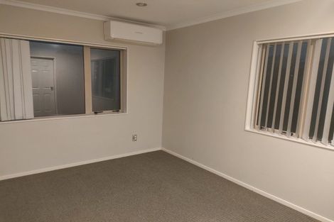 Photo of property in 1 Tavua Lane, Ranui, Auckland, 0612