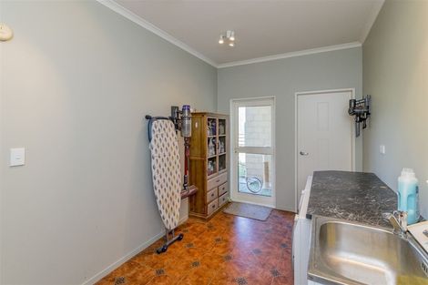 Photo of property in 450 Waitarere Beach Road, Waitarere, Levin, 5574