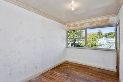 Photo of property in 7 Awatea Avenue, Paraparaumu, 5032