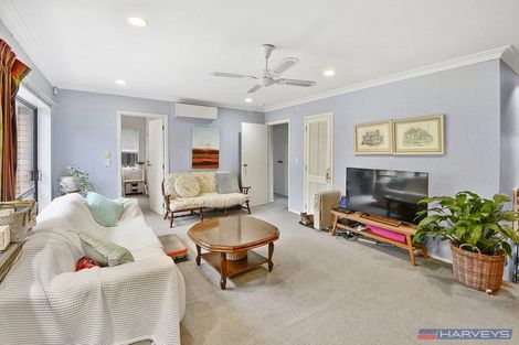 Photo of property in 28 Lemonwood Place, The Gardens, Auckland, 2105