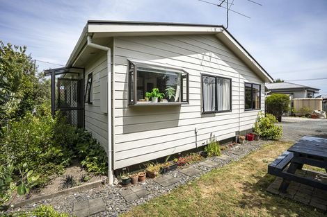 Photo of property in 2/17 Titoki Street, Stoke, Nelson, 7011