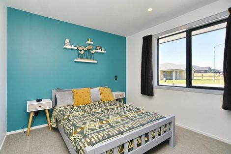 Photo of property in 48 Chambers Avenue, Woodend, 7691