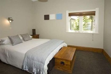 Photo of property in 1/305 Lake Road, Hauraki, Auckland, 0622