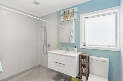 Photo of property in 31 Elizabeth Street, Waikanae, 5036