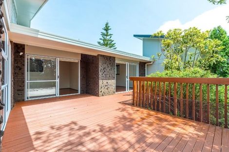 Photo of property in 13 Bellbird Rise, Murrays Bay, Auckland, 0630