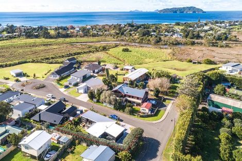 Photo of property in 1 Summer Lane, Tairua, 3508