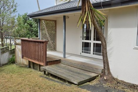 Photo of property in 13 Noel Williams Place, Windsor Park, Auckland, 0630