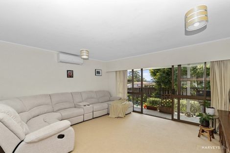 Photo of property in 5/248 Great North Road, Henderson, Auckland, 0612