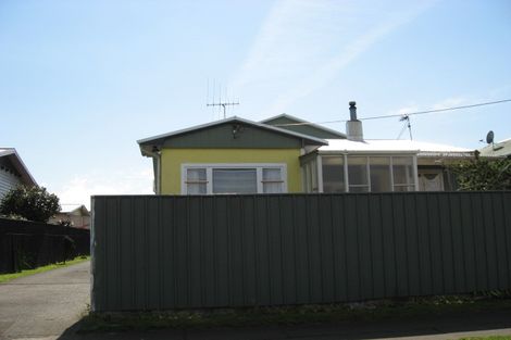 Photo of property in 7 Armstrong Place, Gonville, Whanganui, 4501