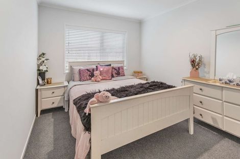 Photo of property in 14 Fuller Street, Papamoa Beach, Papamoa, 3118