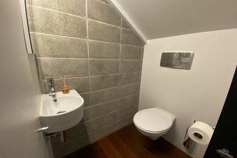 Photo of property in 20a Montgomery Avenue, Karori, Wellington, 6012