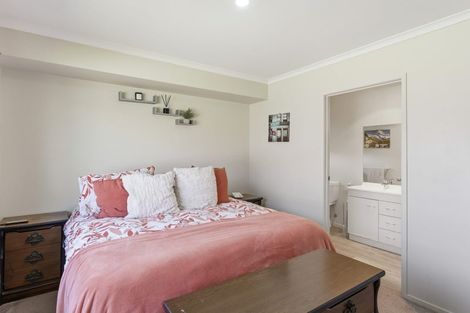 Photo of property in 5 Ahmad Close, Levin, 5510