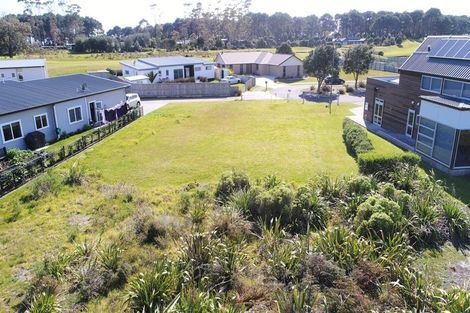 Photo of property in 161 Kelly Jade Avenue, Matarangi, Whitianga, 3592