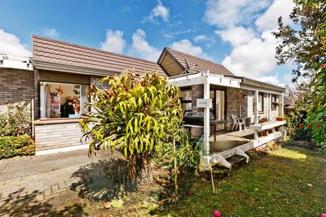 Photo of property in 1/31 Glucina Avenue, West Harbour, Auckland, 0618