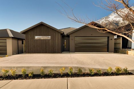 Photo of property in 50 Muster Road, Jacks Point, 9371