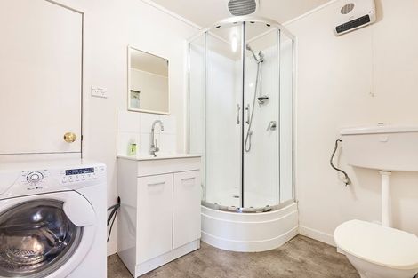 Photo of property in 2 Kopiko Way, Brooklyn, Wellington, 6021